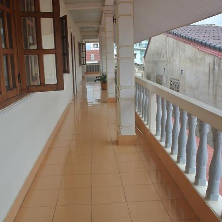 Nice Guesthouse Muang Phônsavan Extérieur photo