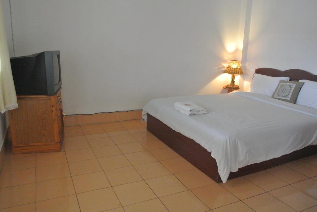 Nice Guesthouse Muang Phônsavan Chambre photo