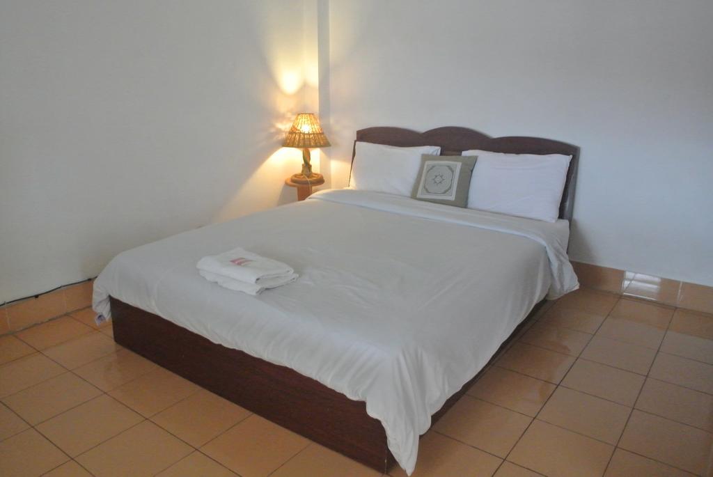 Nice Guesthouse Muang Phônsavan Chambre photo
