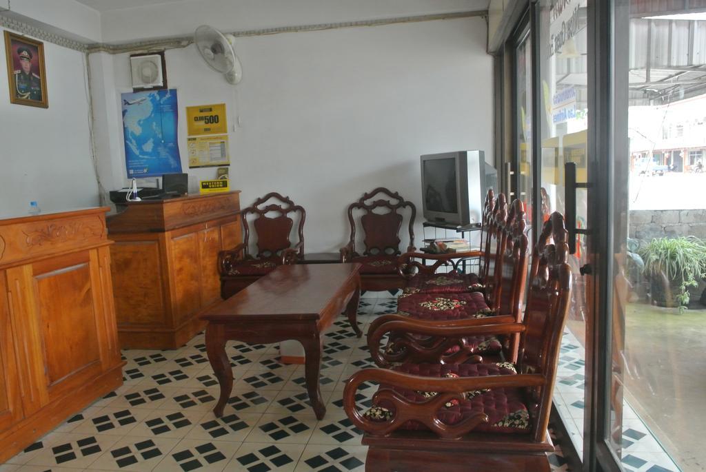 Nice Guesthouse Muang Phônsavan Extérieur photo